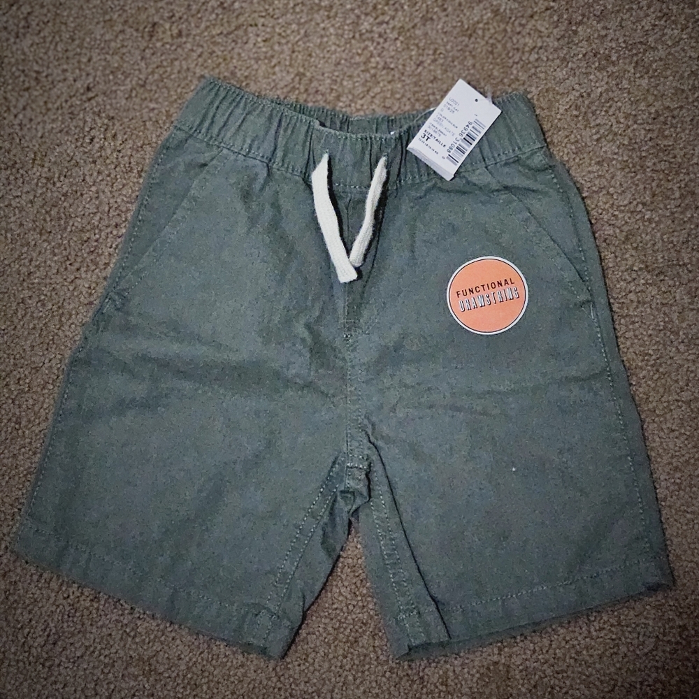 The children's place green agate shorts